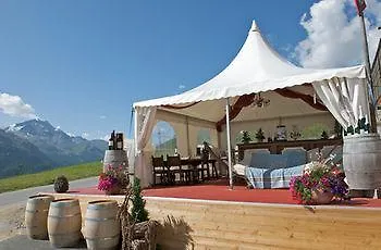 Hotel Salastrains