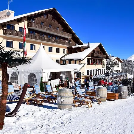 Hotel Salastrains