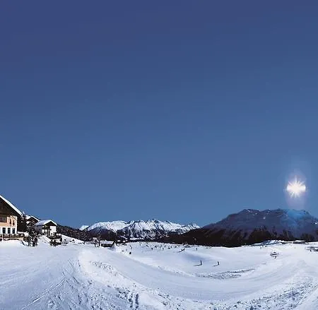 酒店 Salastrains 3*