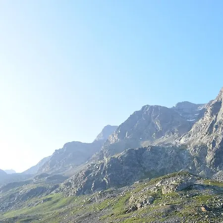 Salastrains 酒店 3*