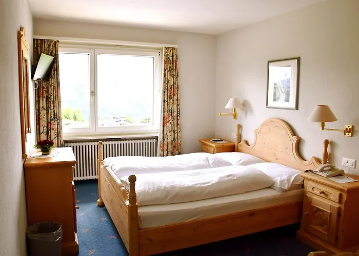 Salastrains ホテル