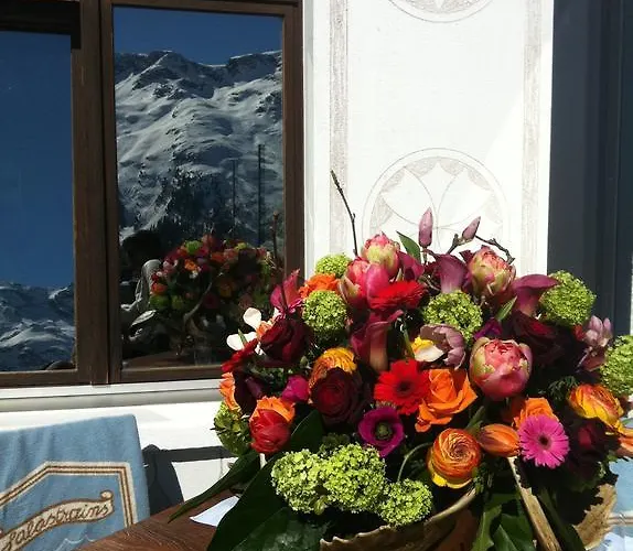 Salastrains ホテル