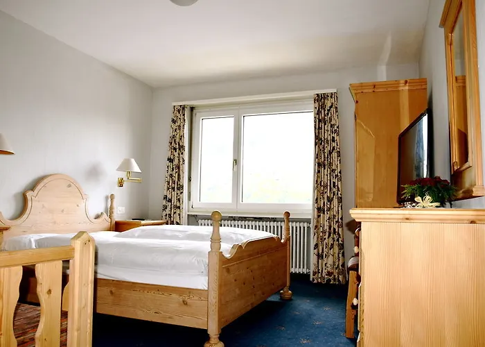 Salastrains ホテル