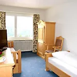Salastrains 3*