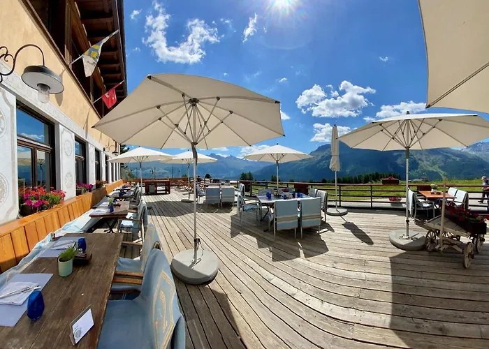 Salastrains Hotel 3*