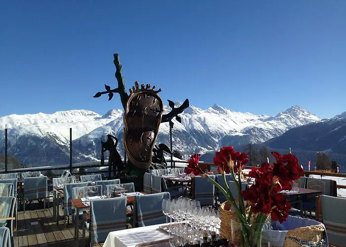Salastrains Hotel São Moritz